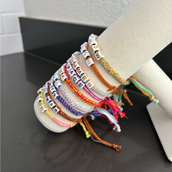 $8 bundled ⢠custom taylor swift friendship bracelet - Picture 4 of 9